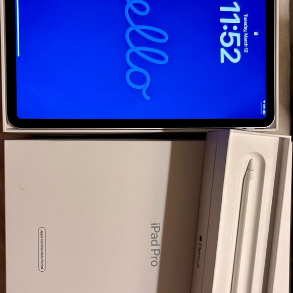 128GB Apple iPad Pro 11" (3rd) +Apple Pencil+Magic Keyboard + Pitaki MagEZ Folio - Picture 2 of 11